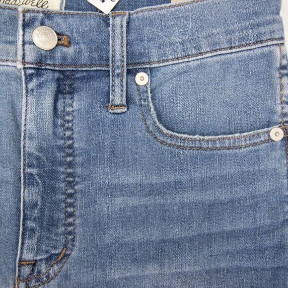Madewell 10" High-Rise Skinny Crop Jeans in Welling Wash: Summerweight Edition - Picture 6 of 16